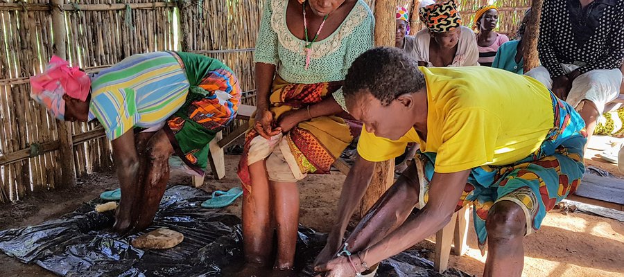 People practicing self-care at a Village Self Care Group in Mozambique