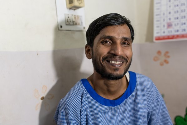 Niranjan from Bihar is a happy patient at our Delhi hospital